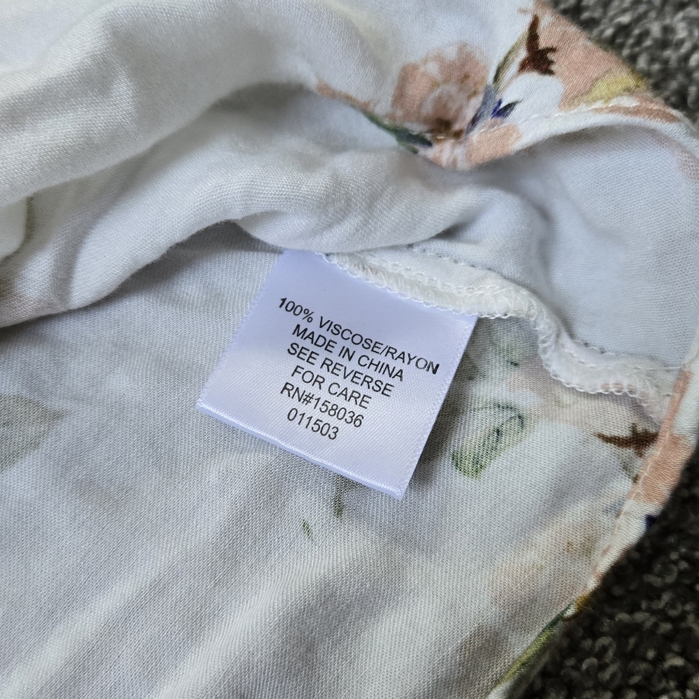 Birdy Grey Jonny Floral Pajama Set White Floral Meadow LIKE NEW Size Xl - Picture 12 of 12
